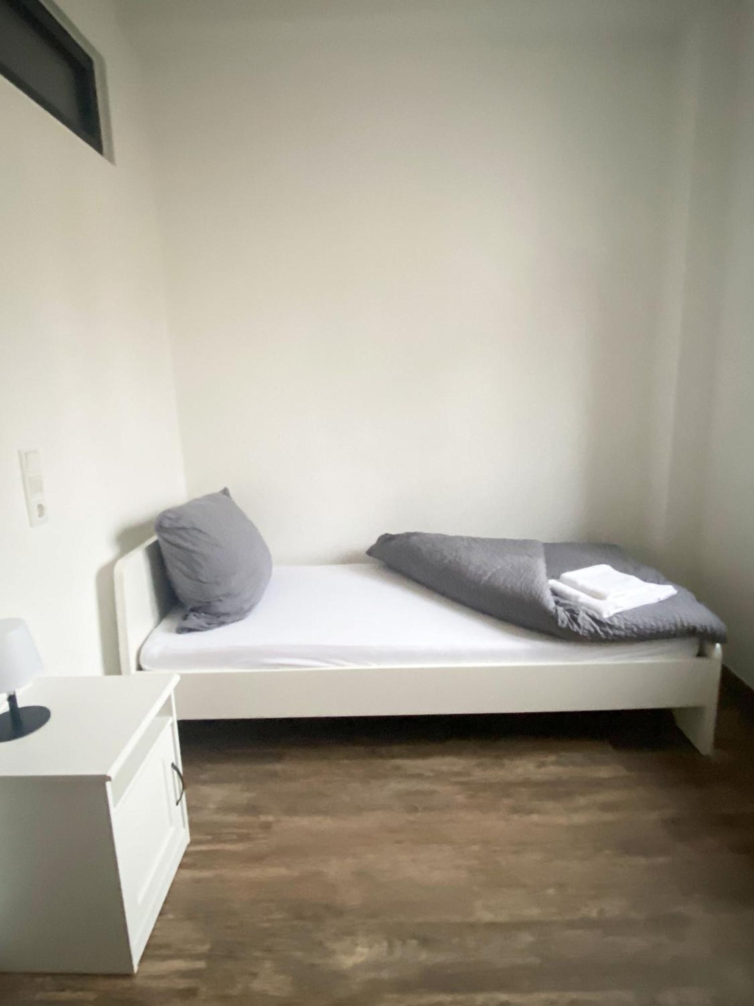 Monteurzimmer In Bielefeld - Mitte Exterior foto